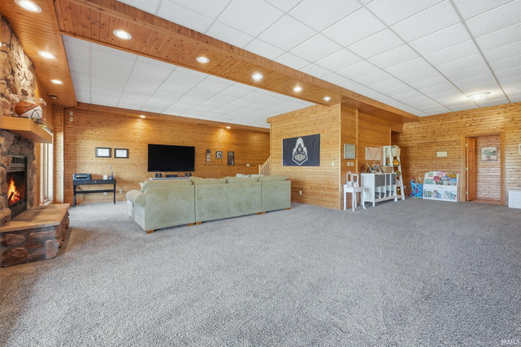 Listing Image 42