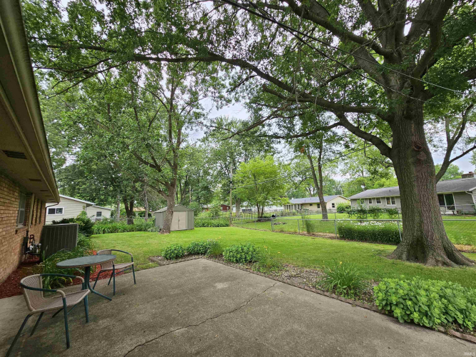 Listing Image 18