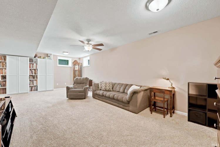 Listing Image 34