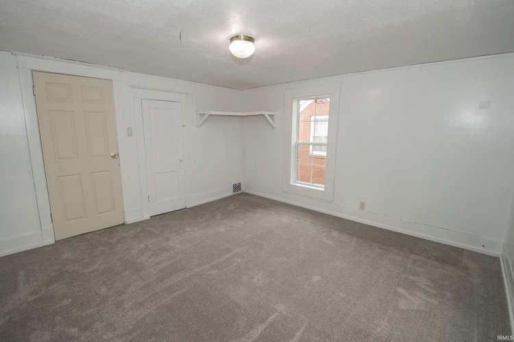 Listing Image 24