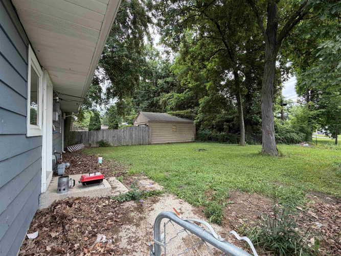 Listing Image 17