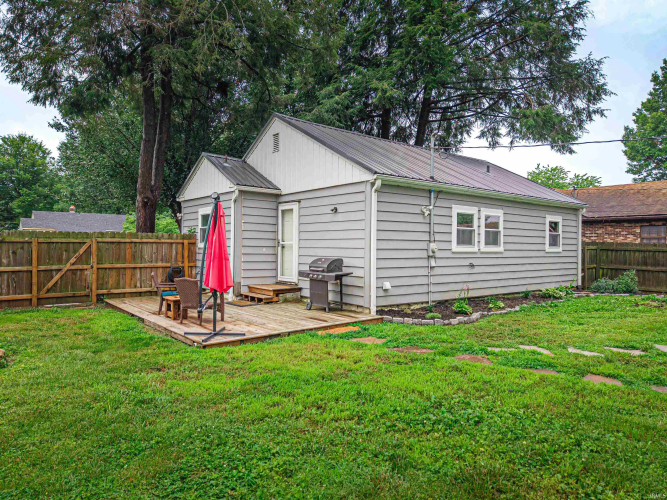 Listing Image 19