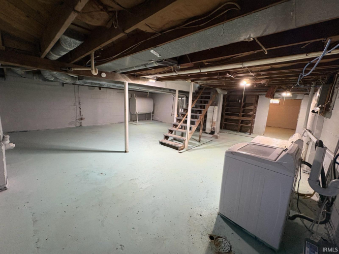 Listing Image 19