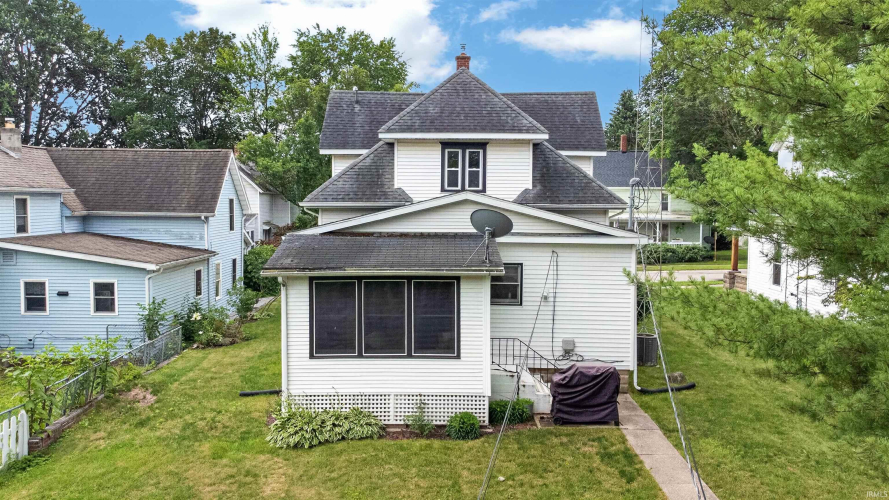 Listing Image 9