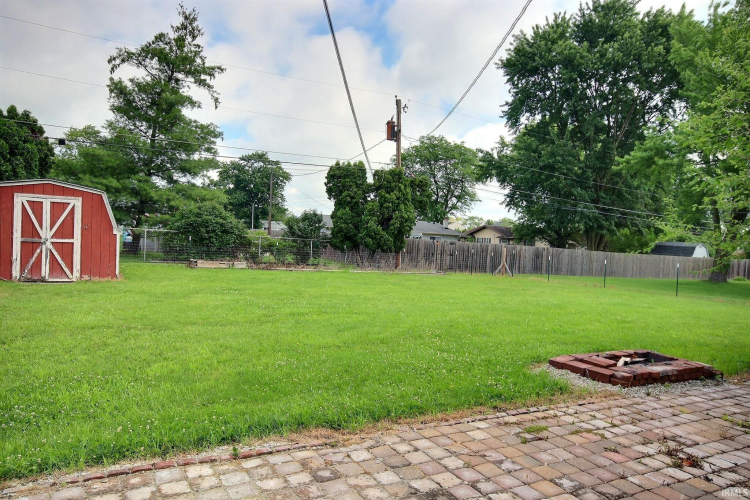 Listing Image 11