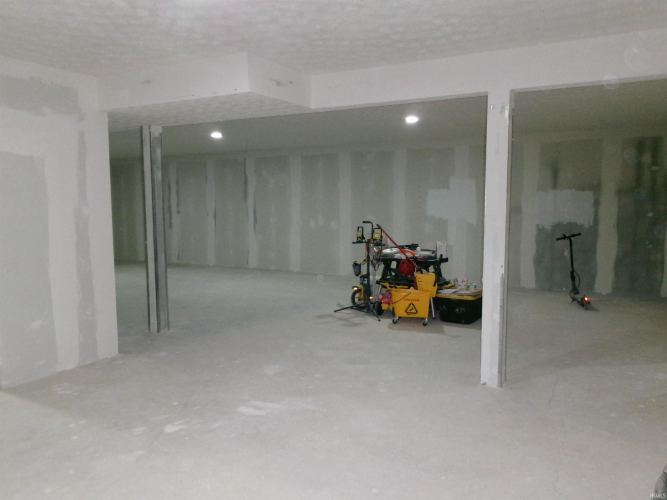 Listing Image 33