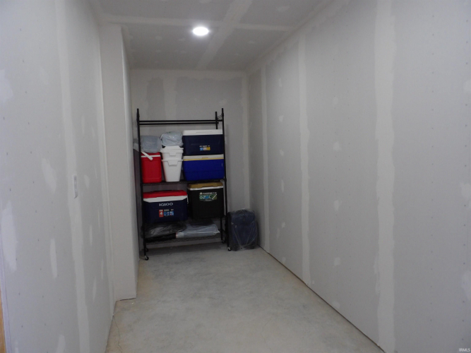 Listing Image 44