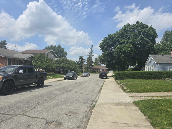 Listing Image 16