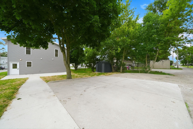 Listing Image 47