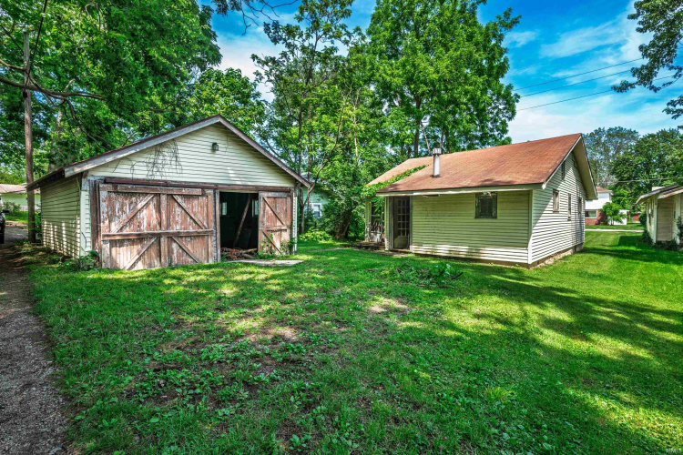 Listing Image 3