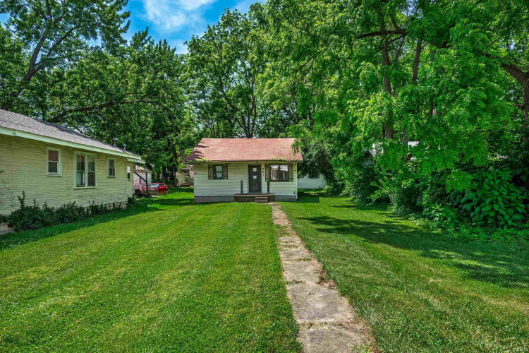 Listing Image 6