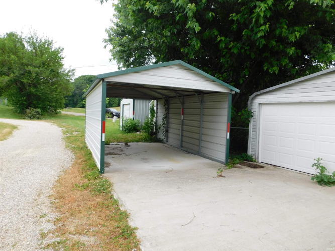 Listing Image 12