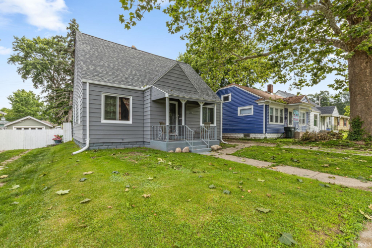 Listing Image 3