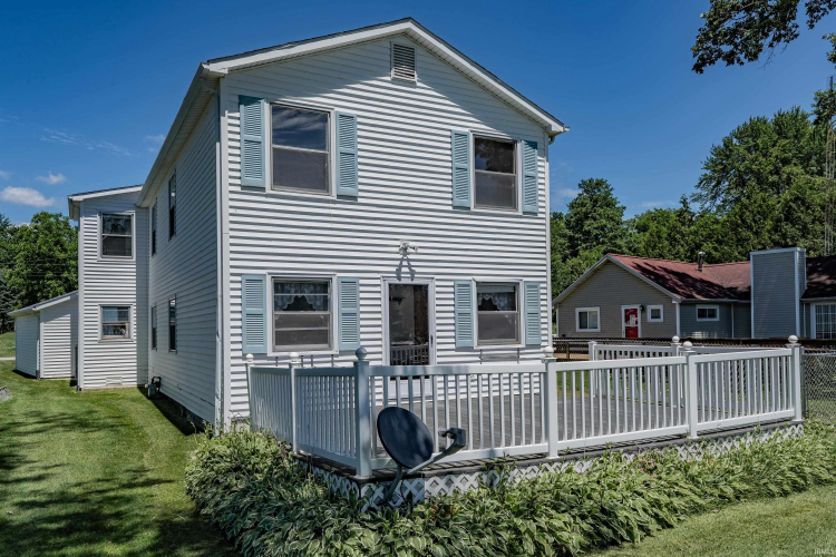 Listing Image 5