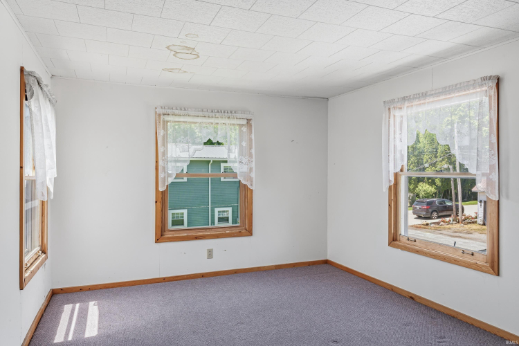 Listing Image 42