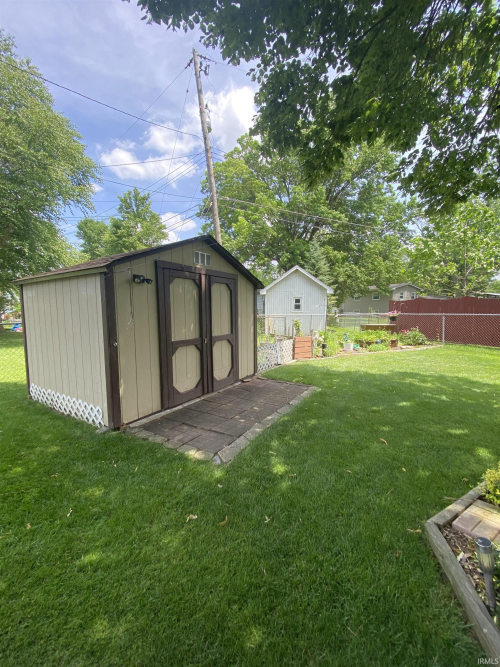 Listing Image 19