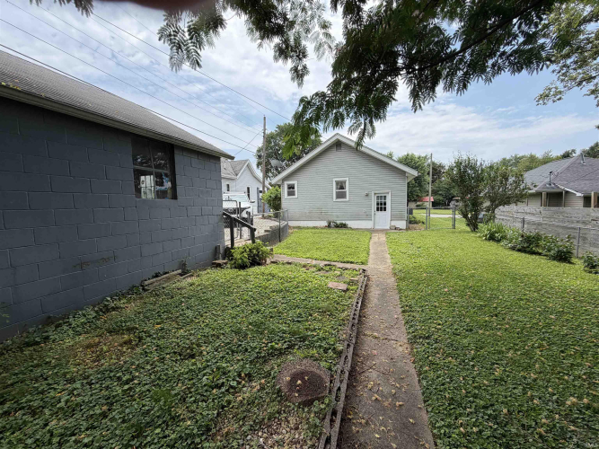 Listing Image 17