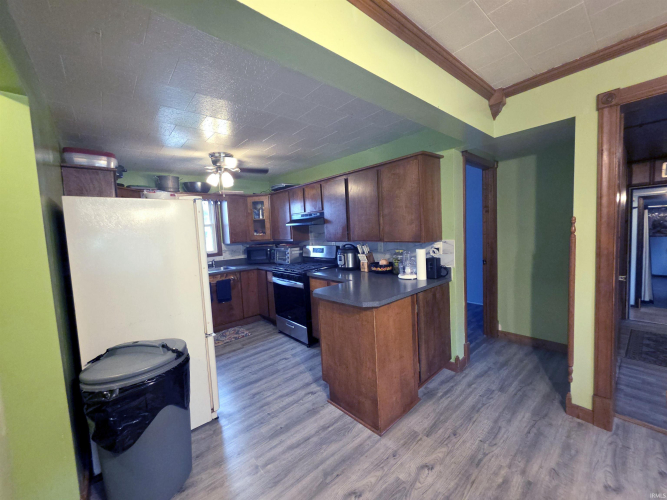 Listing Image 8