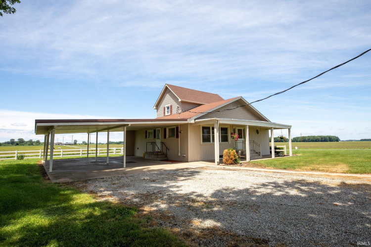 Listing Image 4