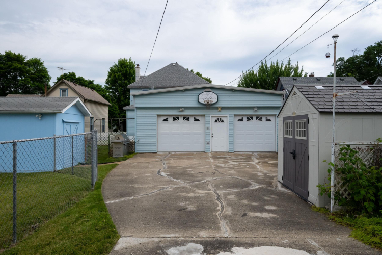 Listing Image 22
