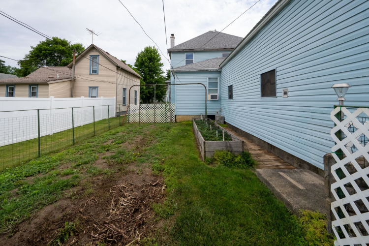 Listing Image 27