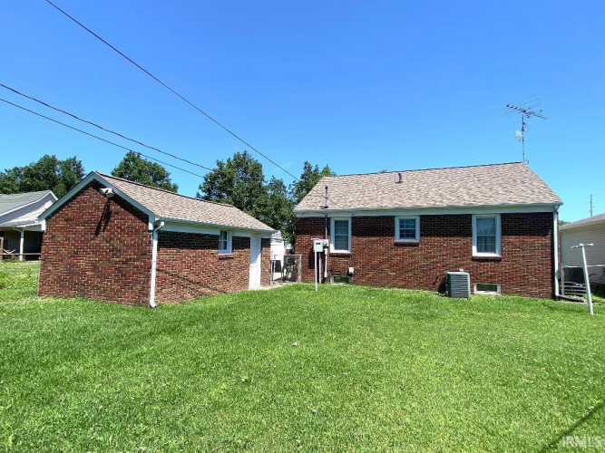 Listing Image 38