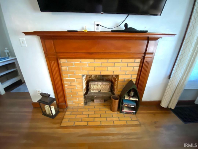 Listing Image 9