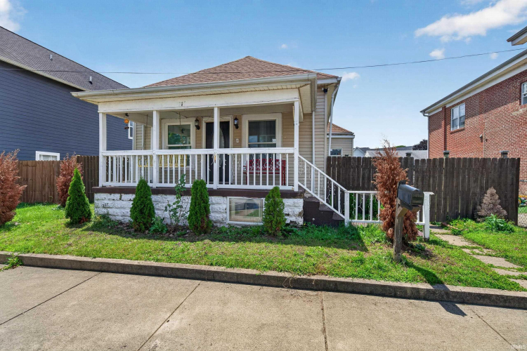 Listing Image 3