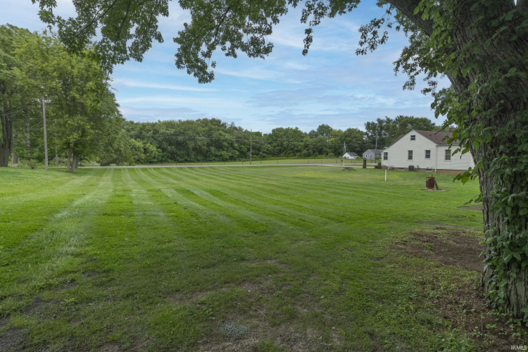 Listing Image 41