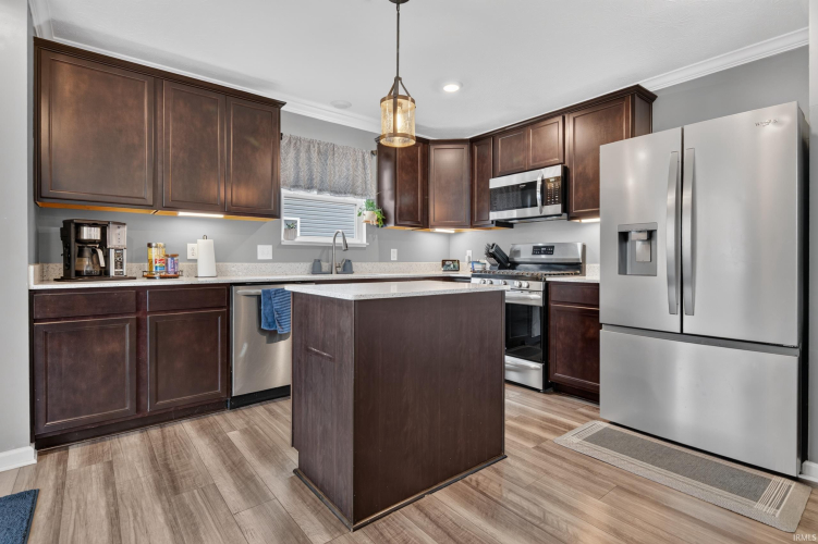 Listing Image 15