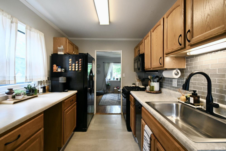 Listing Image 18