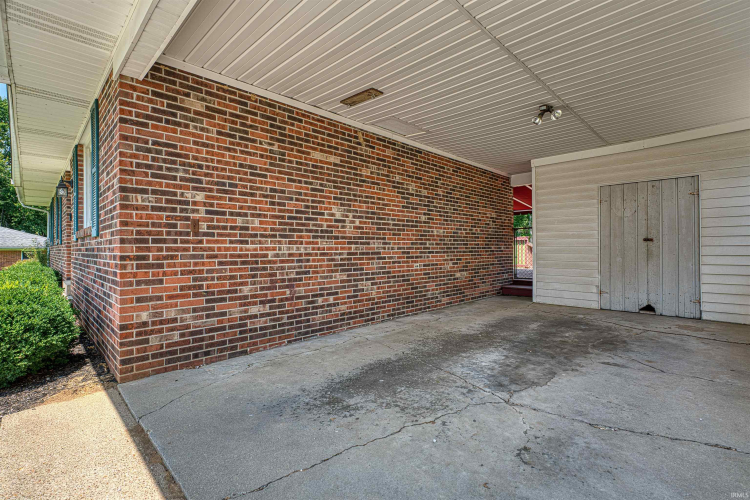 Listing Image 27