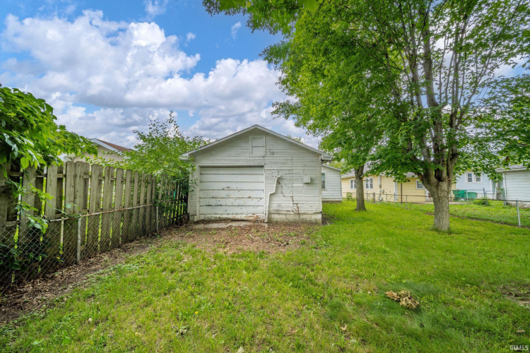 Listing Image 23