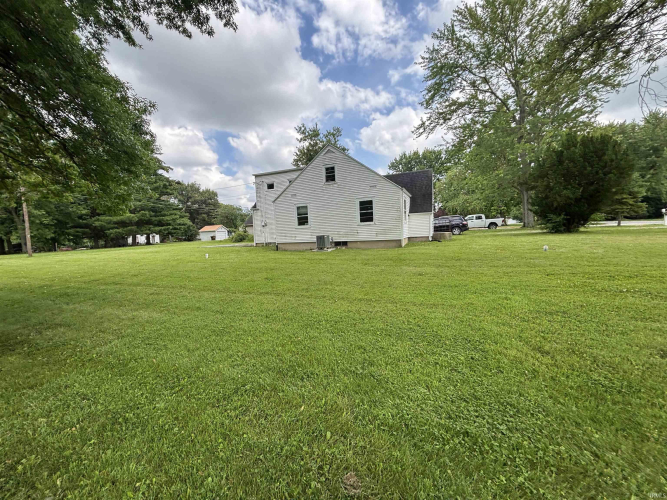 Listing Image 14