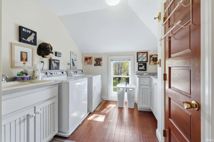Listing Image 18