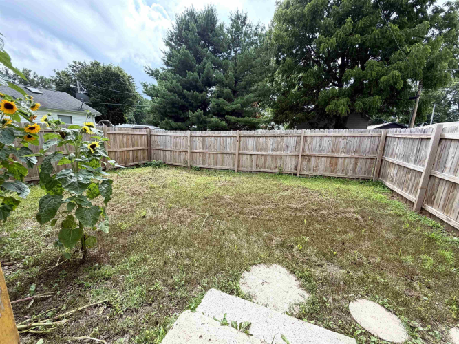 Listing Image 16