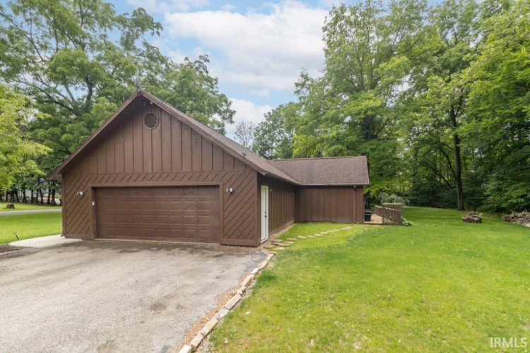 Listing Image 44