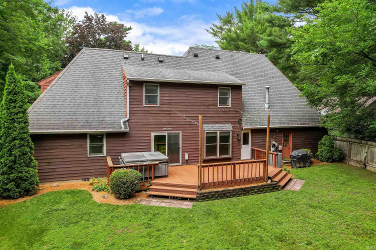 Listing Image 4