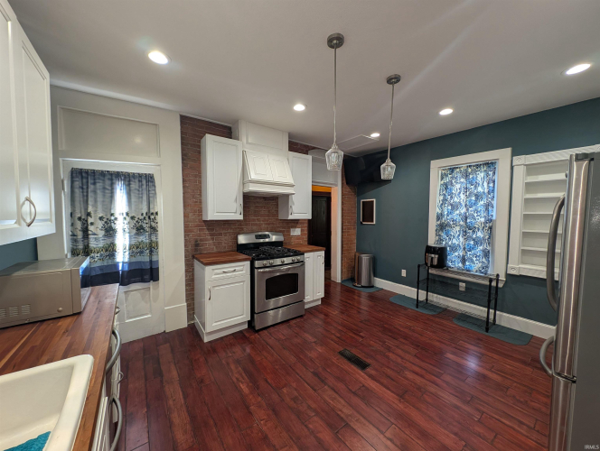 Listing Image 13