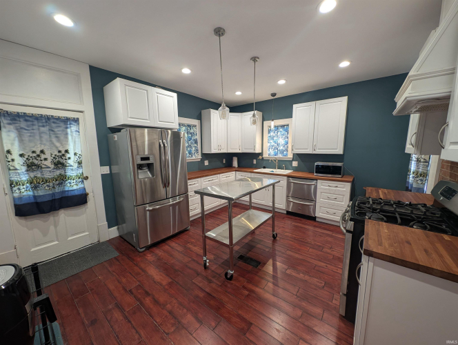Listing Image 15