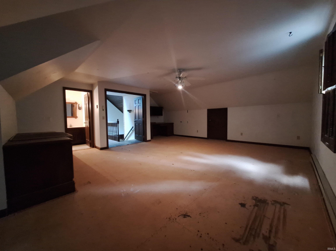 Listing Image 33
