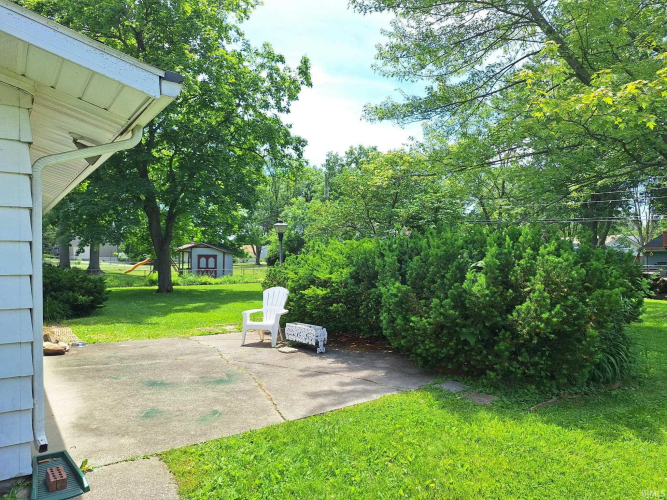 Listing Image 6