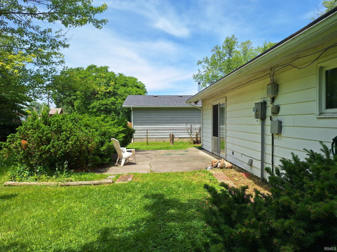 Listing Image 8