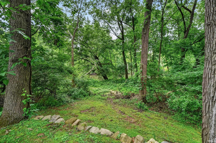 Listing Image 36