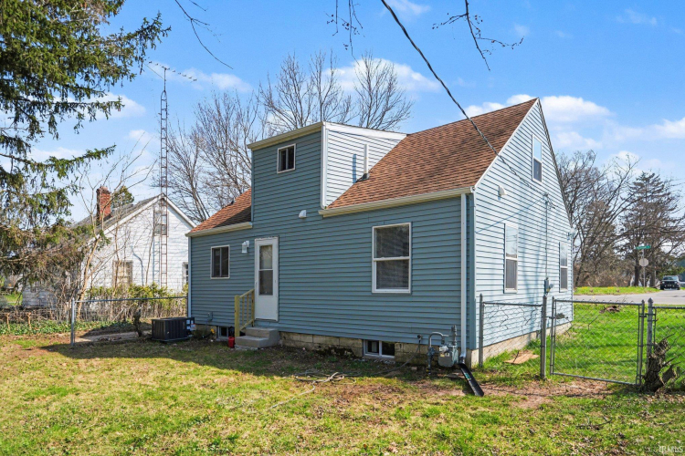 Listing Image 25