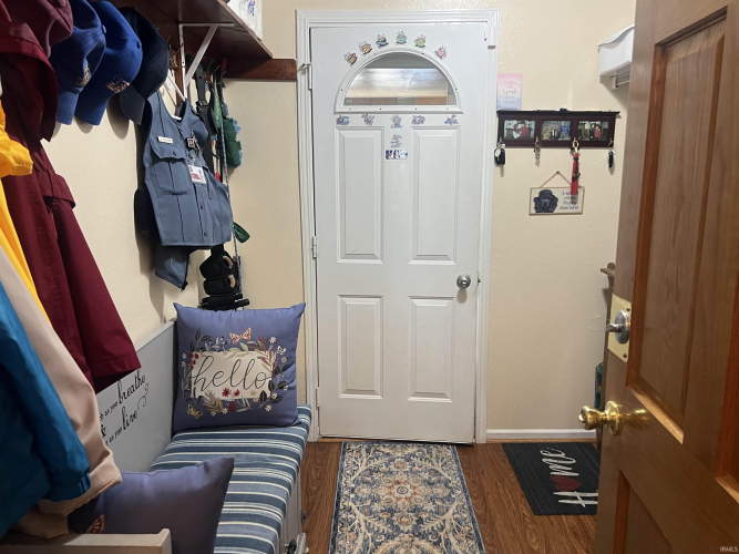 Listing Image 25