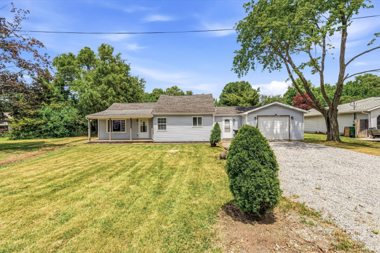 Listing Image 3