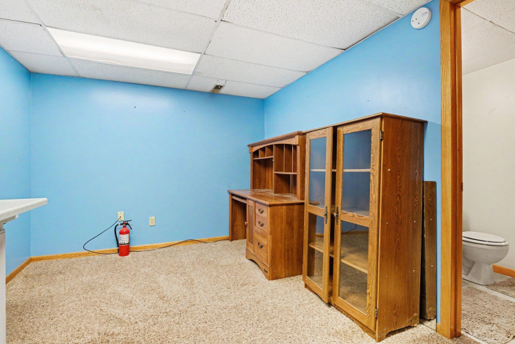 Listing Image 27
