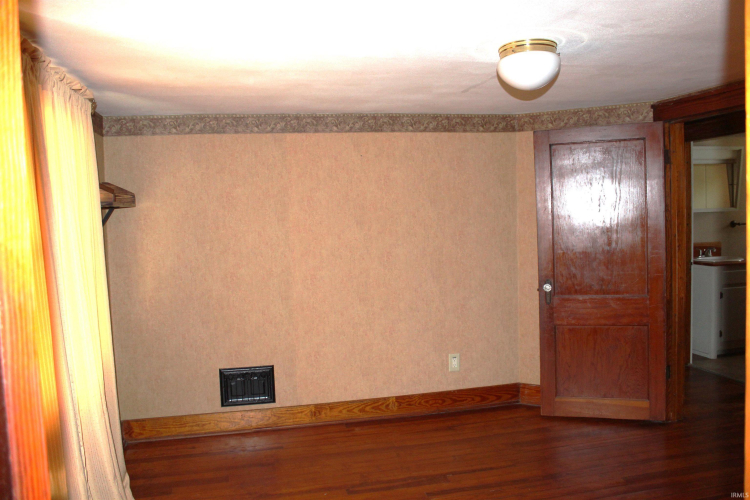 Listing Image 30