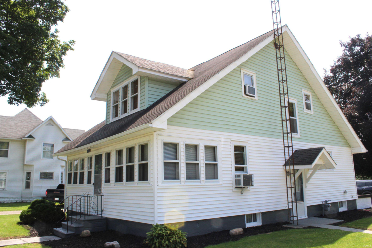 Listing Image 5